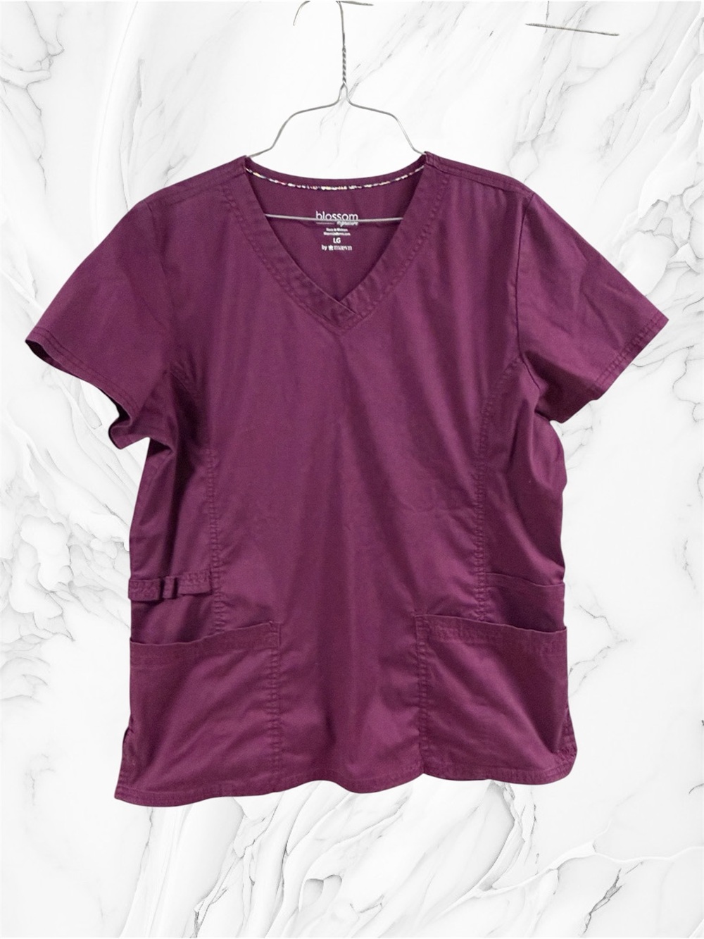 Blossom signature scrub top Women's V-Neck Top in Plum large